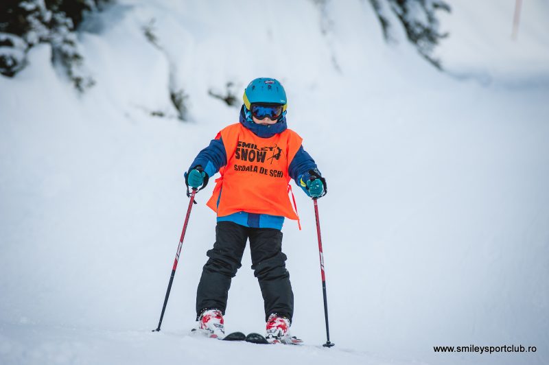 portable angle Post Echipament de ski - Tabere Smiley Sport Club